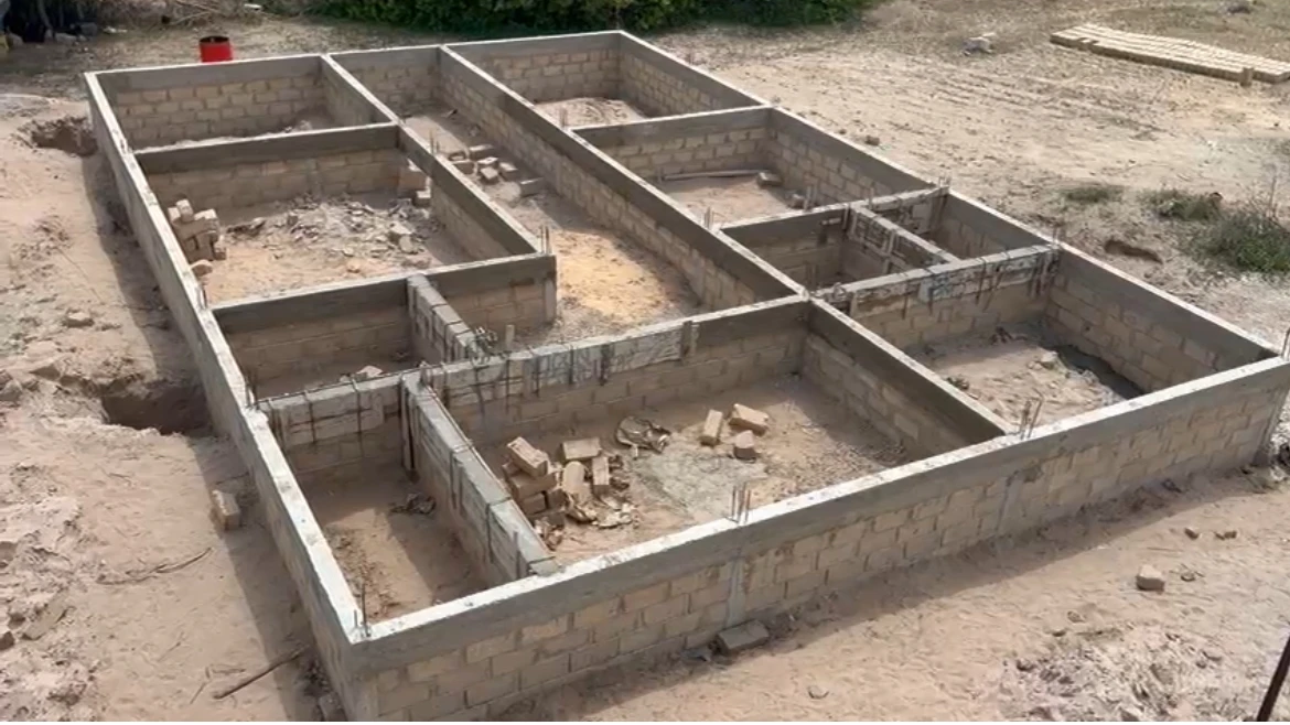 Travaux de Fondation, image 1